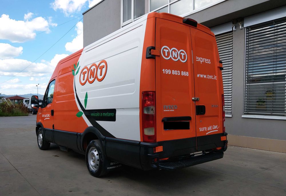 Продавам IVECO Daily 35S14 CNG Facelift - фабрично на метан, 2013 г
