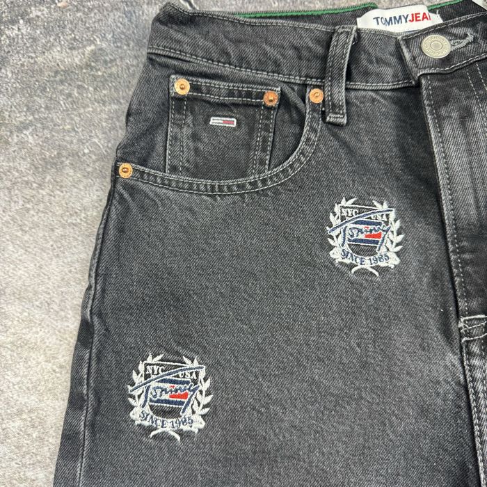 Дамски дънки Tommy Jeans / Черен деним с бродерия / Размер W26 / L34