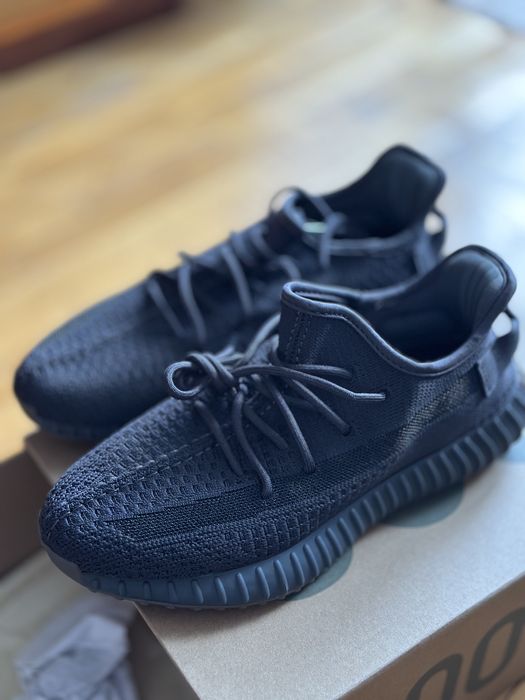 Yeezy Boost 350 v2