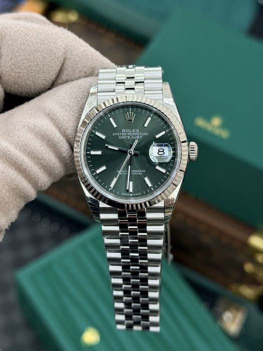 Rolex Date-Just 36mm Green Mint Dial Cal 3235