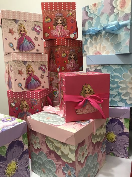 Подарочные коробки