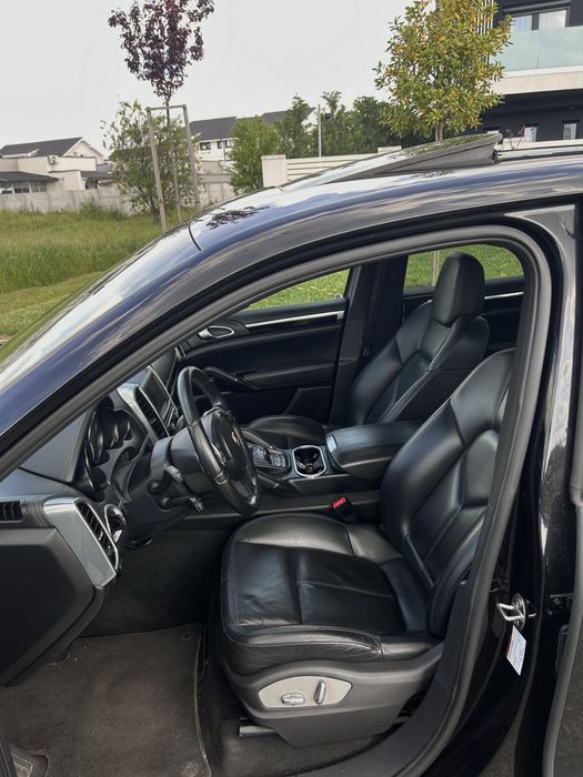 Porsche Cayenne S Hybrid 144 527km