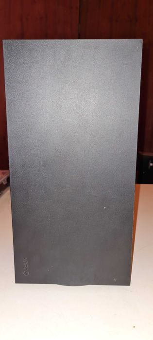 Xbox Series X 1TB SSD Като нов! С оригинален джойстик и 2 игри