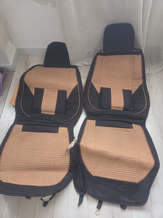 Продам,комплект чехлы на машину