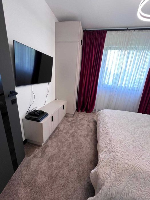 Închiriere apartament 3 camere Palas