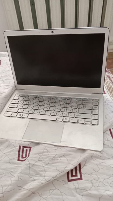 Ноутбук на запчасти