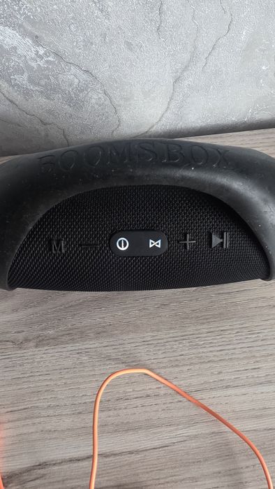 Продам бум бокс колонку