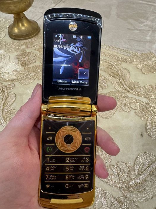 Легендарный Motorola V8 GSM 1SIM Новый Оригинал
