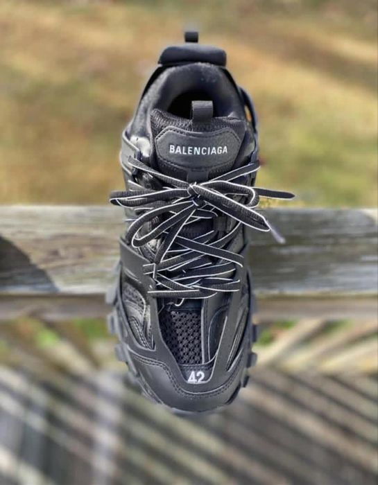 Balenciaga track led