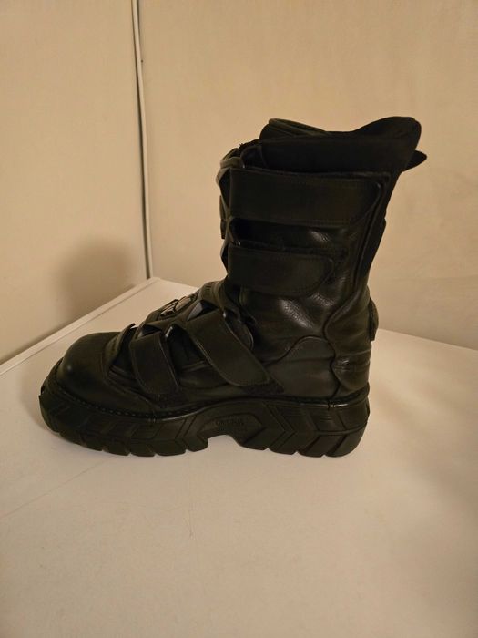 New Rock Cyber, като нови