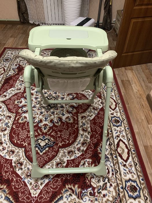 Стульчик для кормления Happy Baby