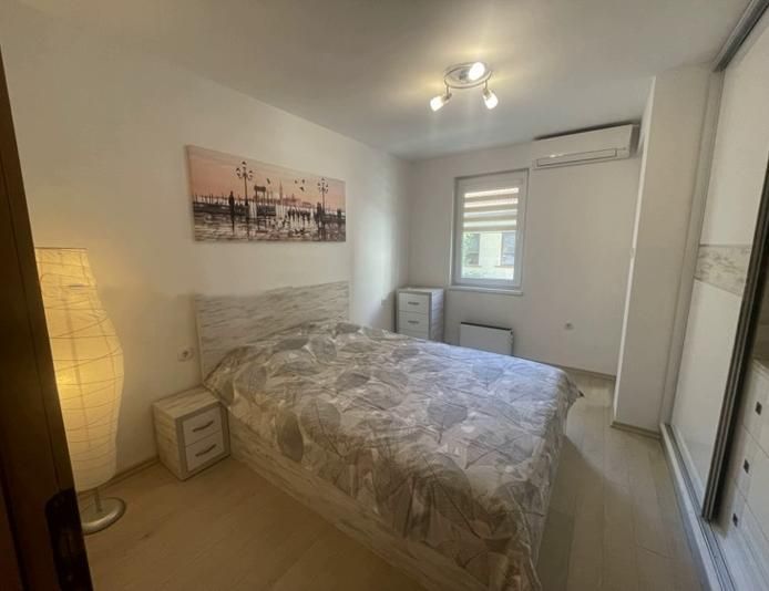 Дава се под наем Тристаен апартамент в София, Хиподрума - 106 кв.м за 925 € - Снимка #7