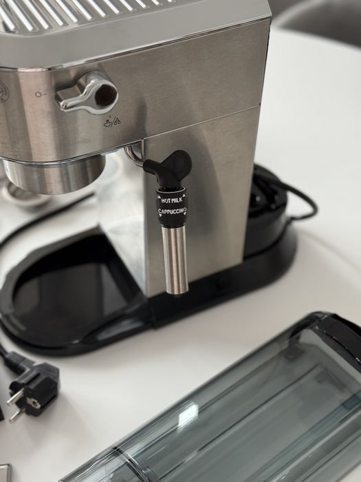 Кафе машина Delonghi