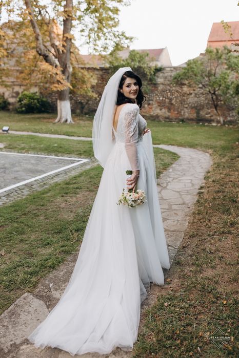 Rochie de mireasa!