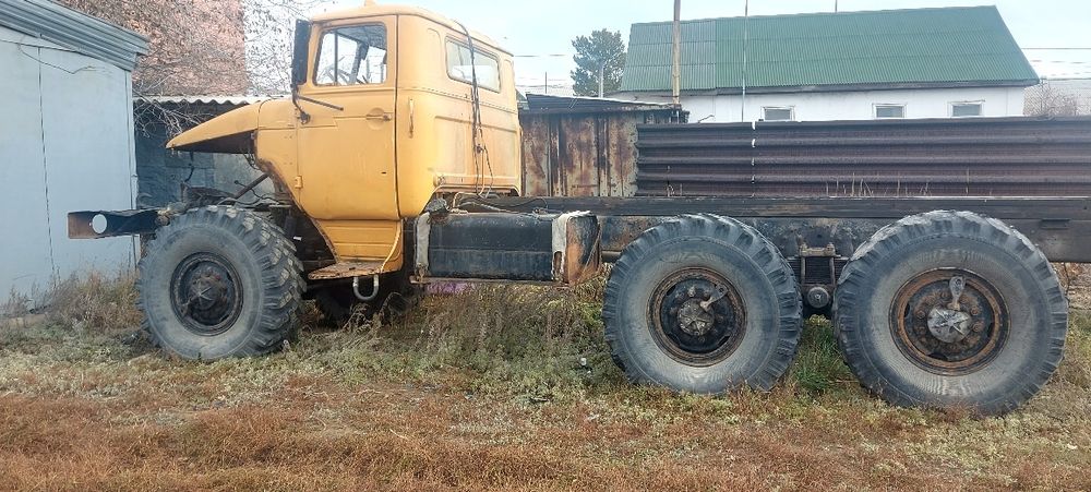 Продам урал 375 без двигателя