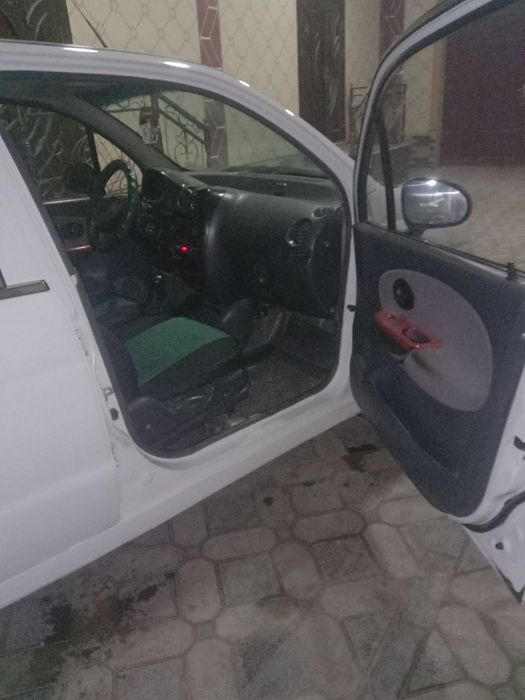 Матиз сотилади метанда