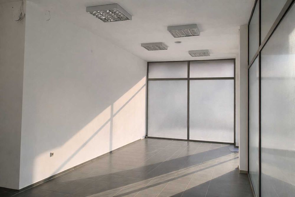 Дава се под наем Магазин в Пловдив, Христо Смирненски - 48 кв.м за 398.82 € - Снимка #5