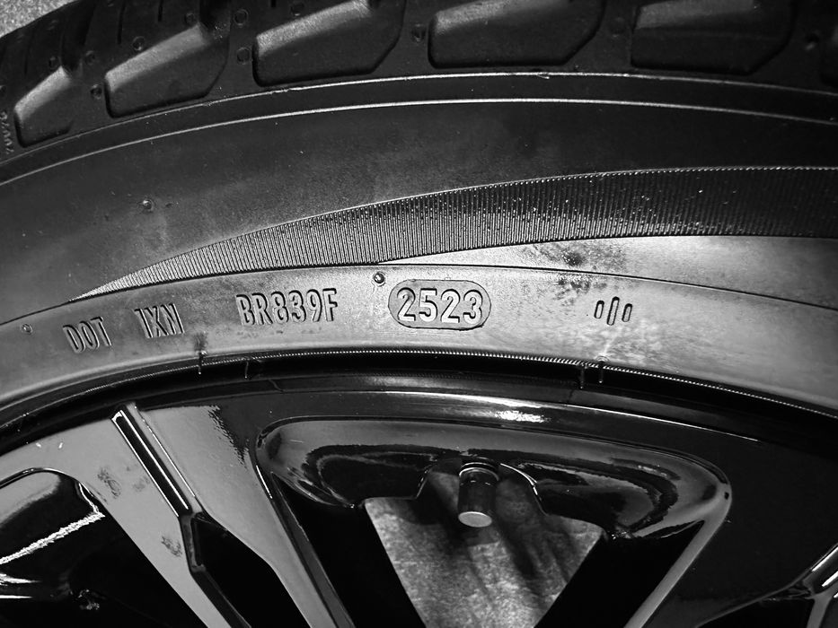 Jante Originale Range Rover Vogue , Sport pe 23 cu anv . all season