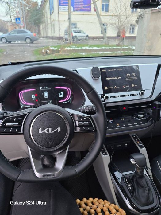 Kia Karens 2024 год 3 Позиция