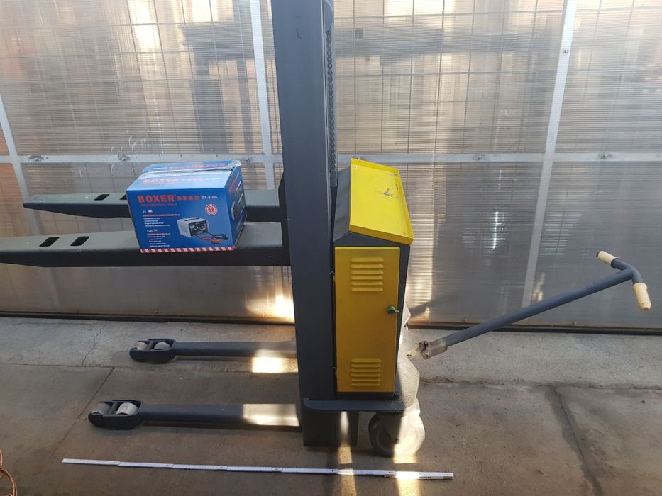 liza ridicare electrica stivuitor transpalet semielectric 1 tona