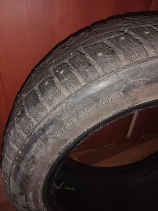 Резина 215/55/17.