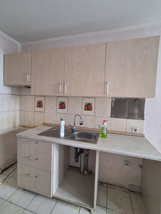 Кухонный шкаф.   .