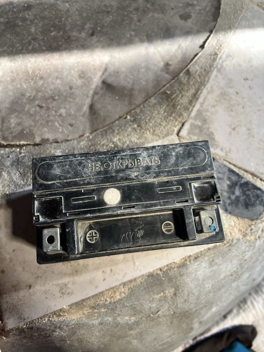 Продам акб на мото