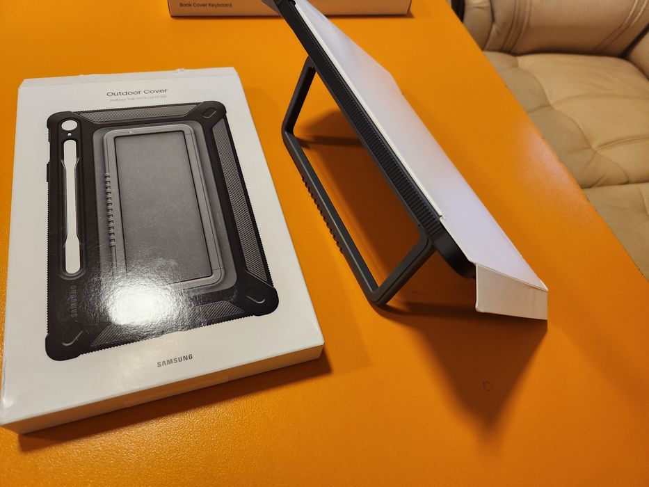 Husa Samsung Outdoor  Cover pentru Tab S9 + /S9FE + open box factura