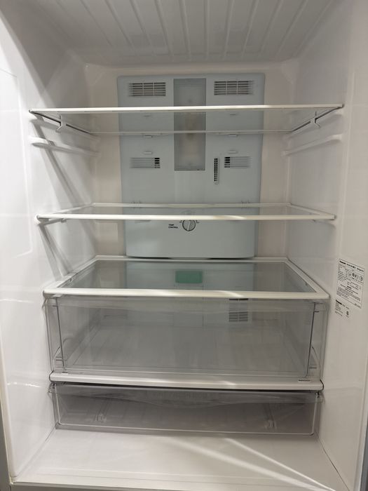 Продам холодильник Panasonic