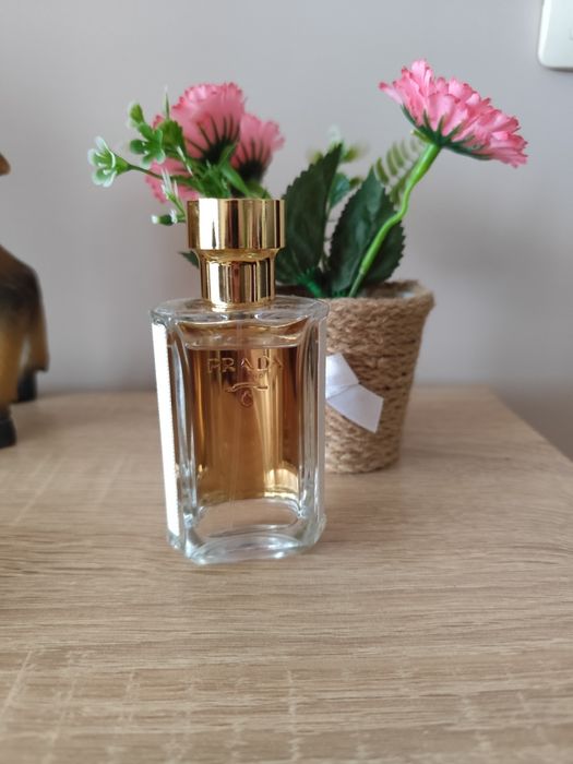 La Femme Prada eau de parfum