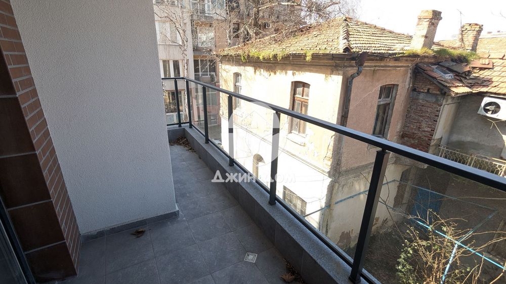 Продава се Тристаен апартамент в Бургас, Център - 110 кв.м за 3212 €/кв.м - Снимка #6