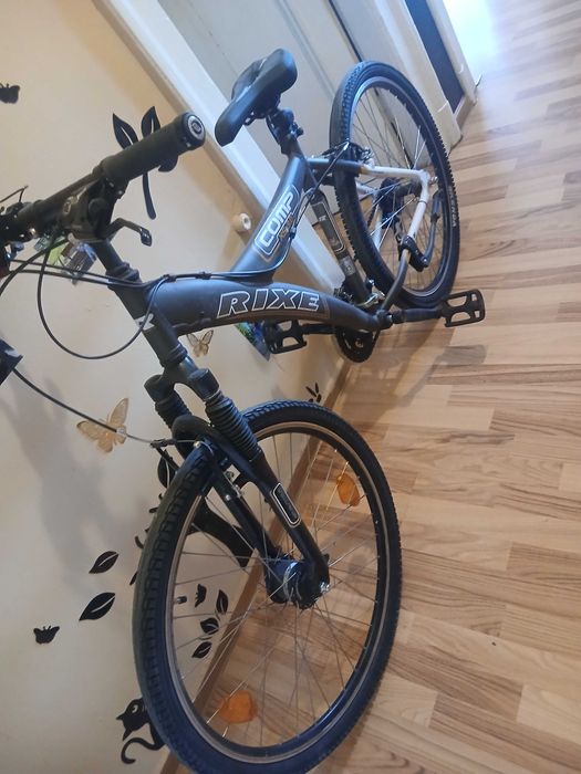 Bicicleta de vânzare
