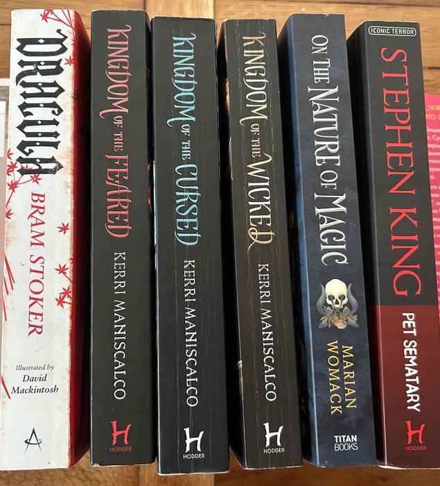 Книги на английски и български