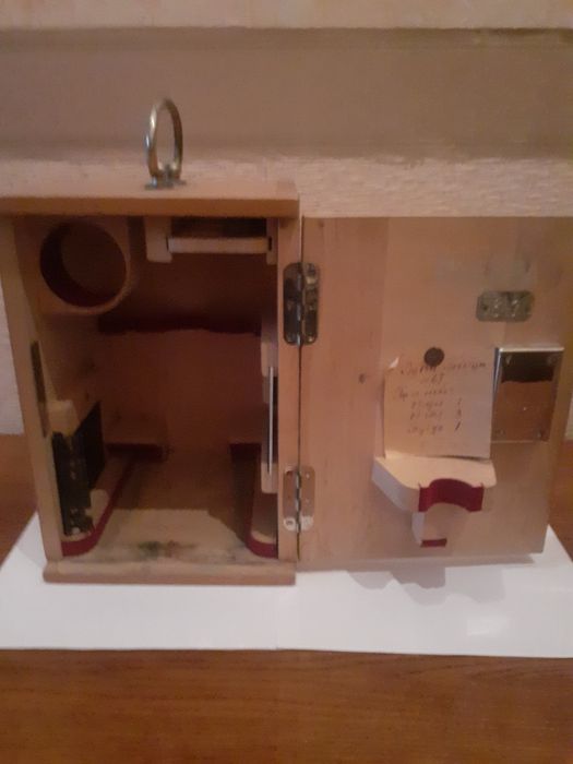 Продаётся антикварный микроскоп