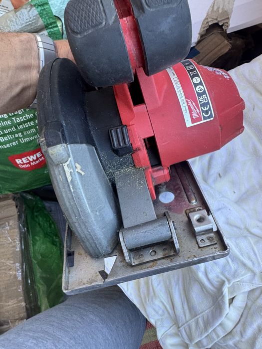 Circular Milwaukee m18 FMCS