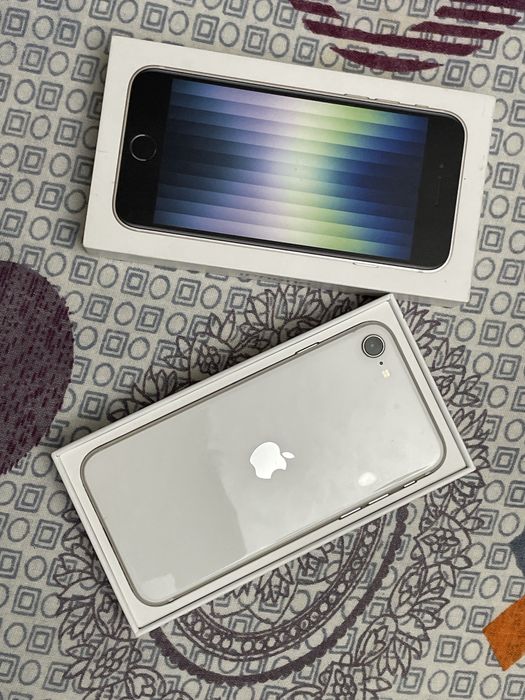 Продам Iphone se 2022 года