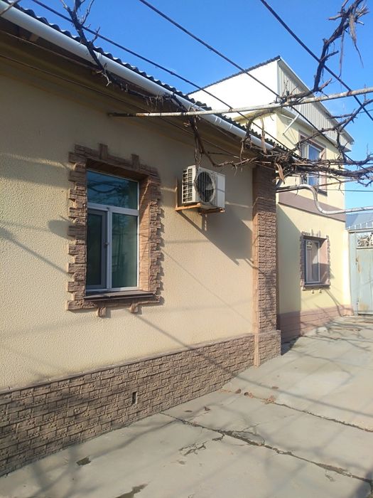 Продам два дома на одном участке