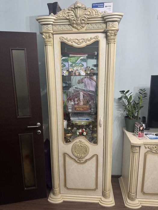 Продается камод под телевизор и два пенала