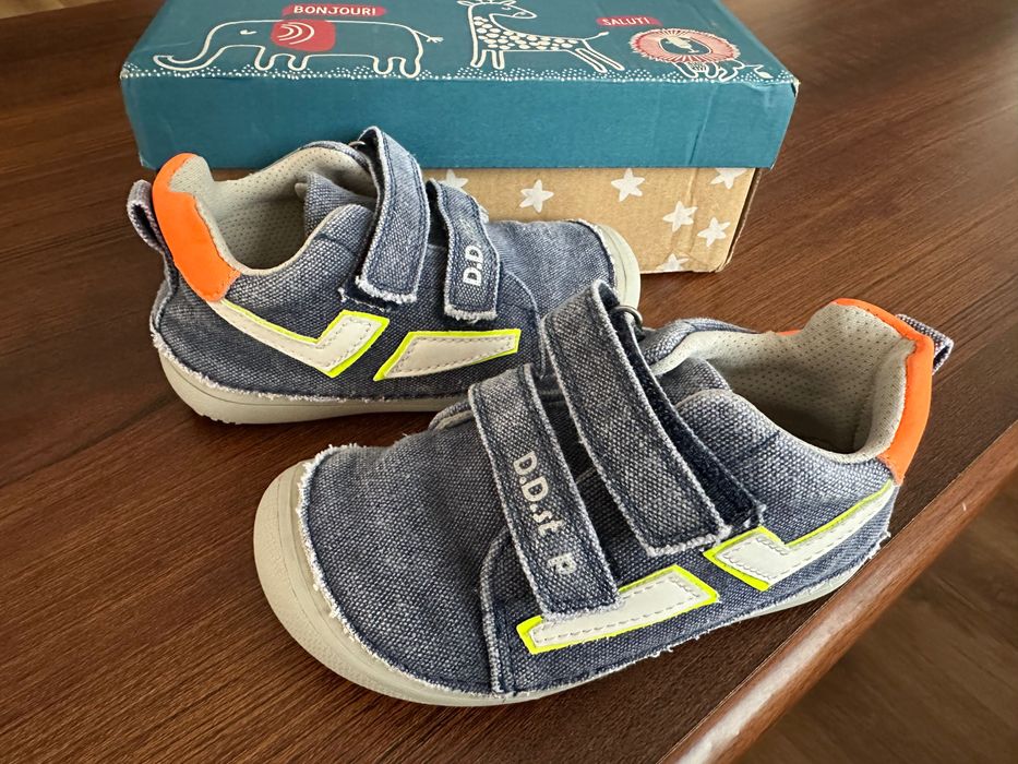 Pantofi D.D. step, mărimea 26, băieți, purtați puțin