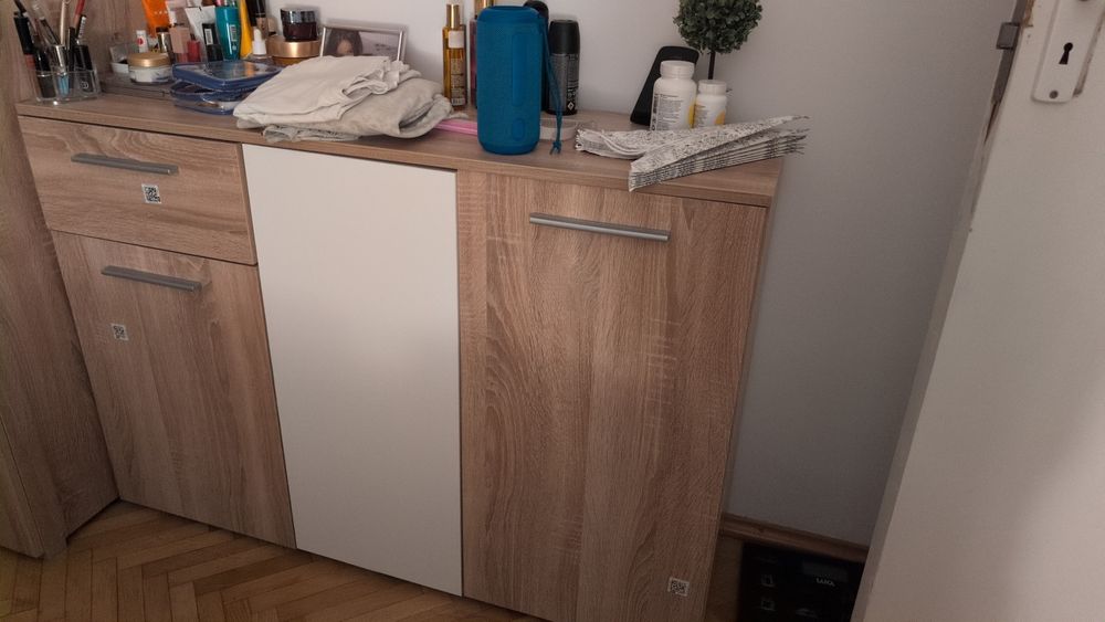 Vând comodă Dedeman – ca nouă, 2 luni vechime