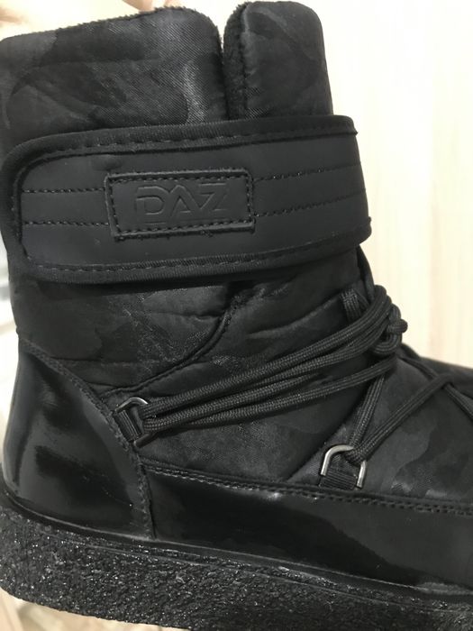 Продам обувь DAZ сапоги