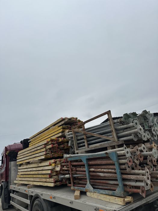 Камион с кран транспортни услуги