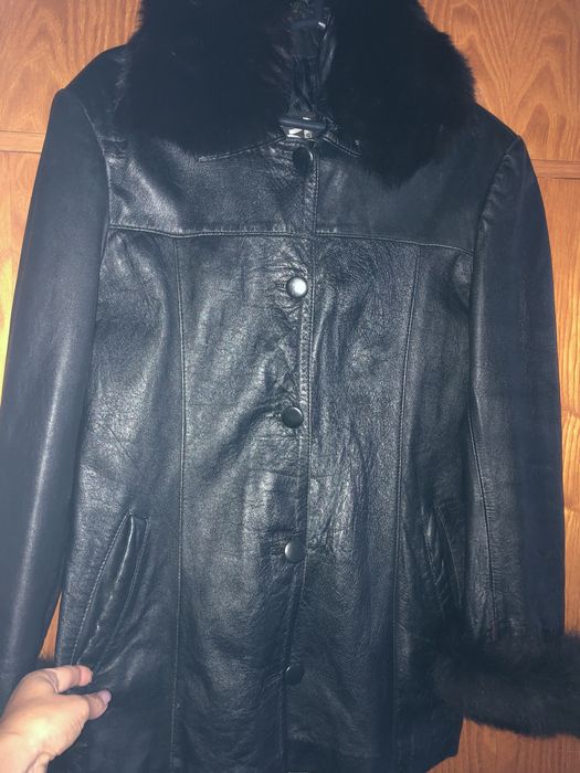 Дамско кожено яке