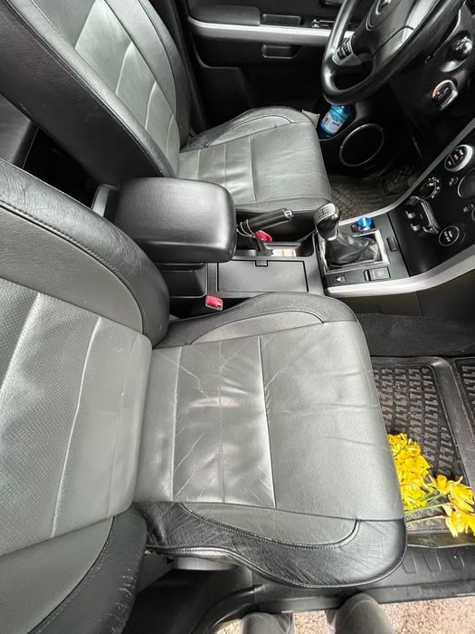 Кожен салон за Сузуки Гранд Витара