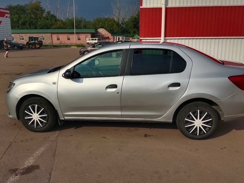 Продам автомобиль Renault Logan