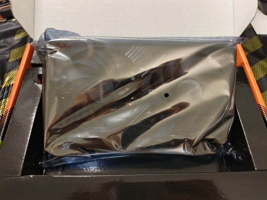 Новая RTX5060Ti 8Gb Gigabyte Windforce OC