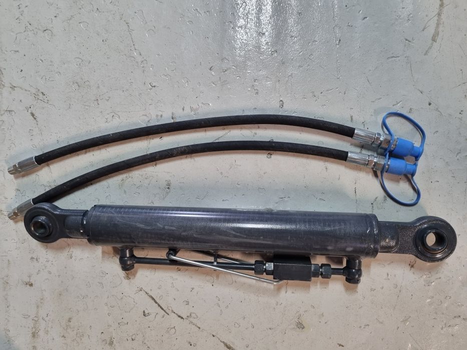 Cilindru hidraulic plug reversibil 680mm, fi26 la bolturi