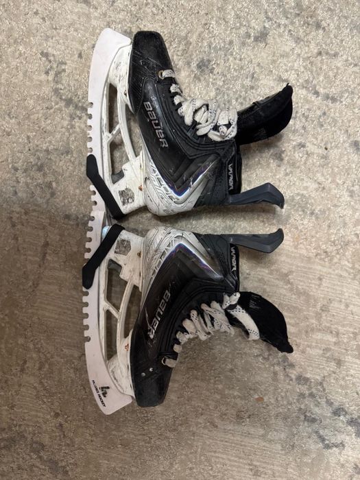 Продам коньи хоккейные BAUER VAPOR FLYLITE