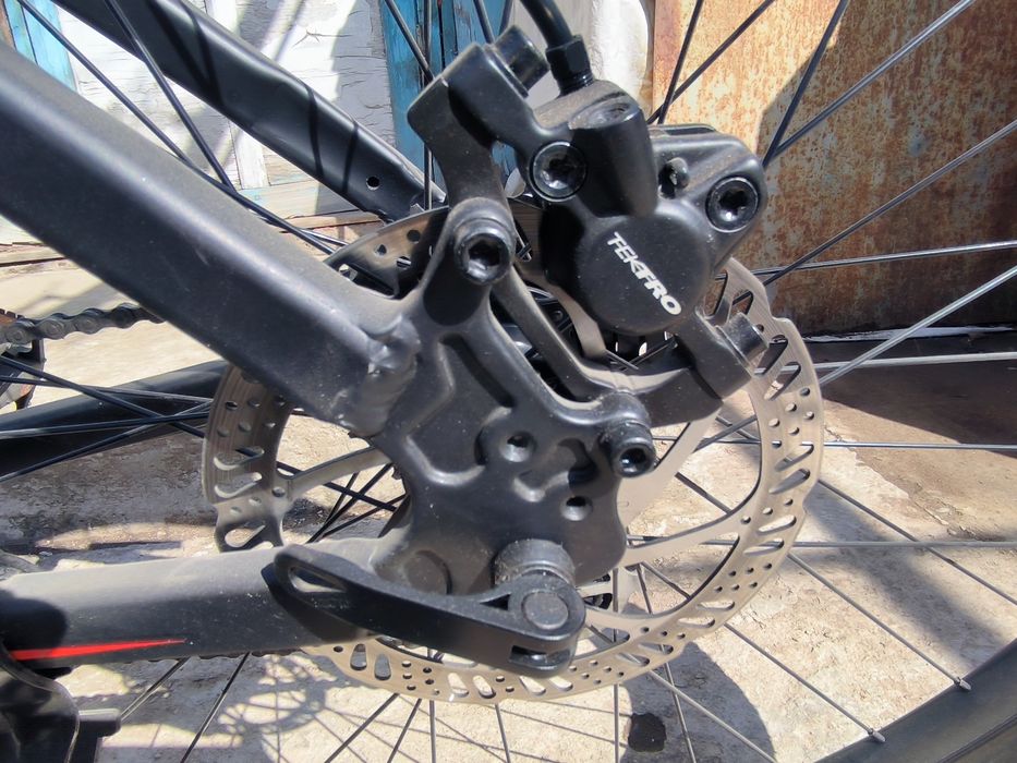 Велосипед универсальный , полный фарш .