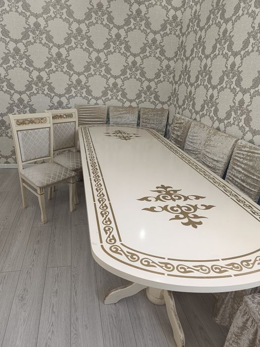 Продаю стол со стульем